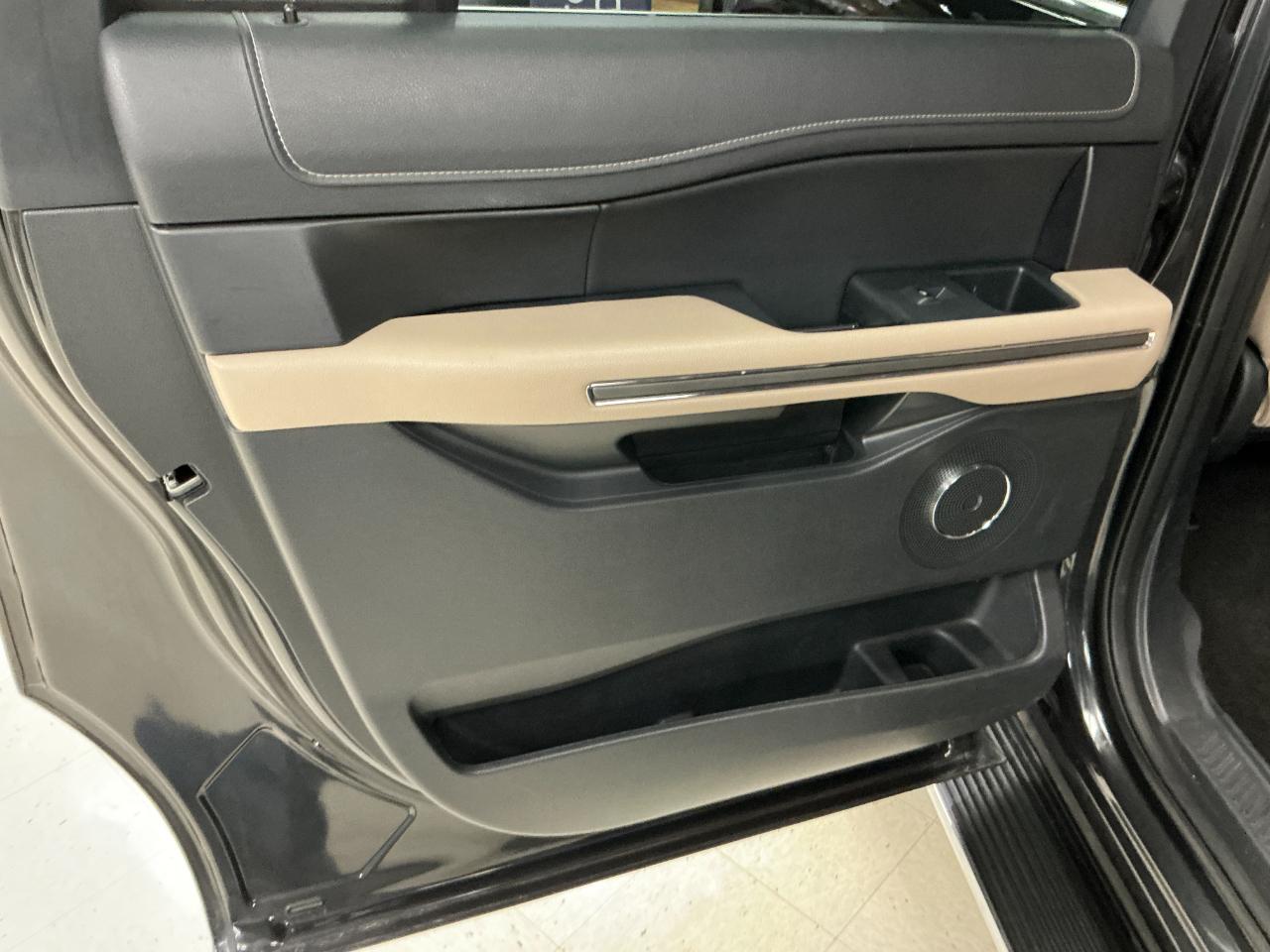 Ford Expedition Max XLT 4x4 2023