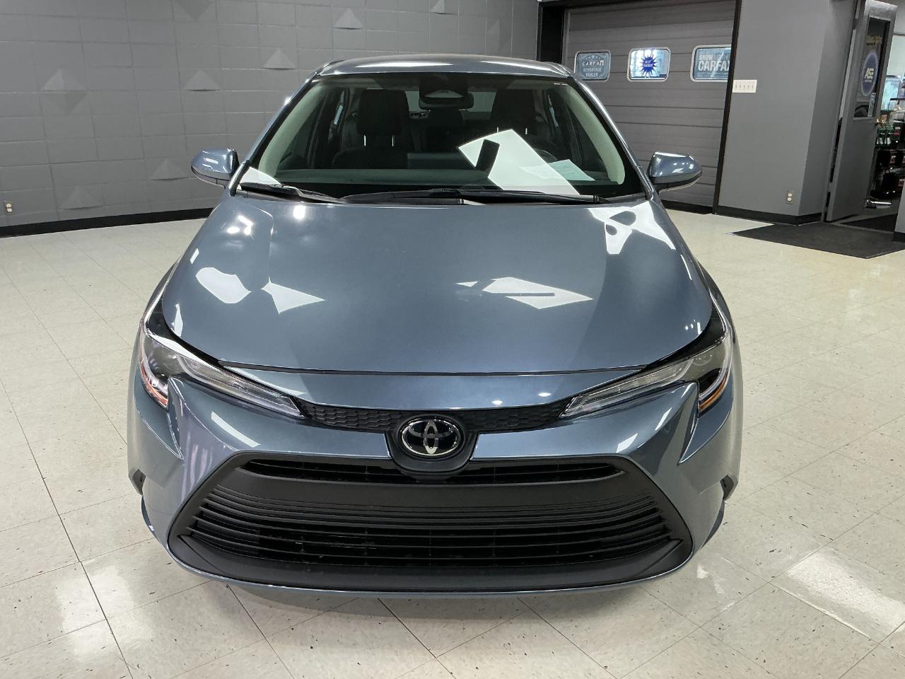 Toyota Corolla LE CVT (Natl) 2024
