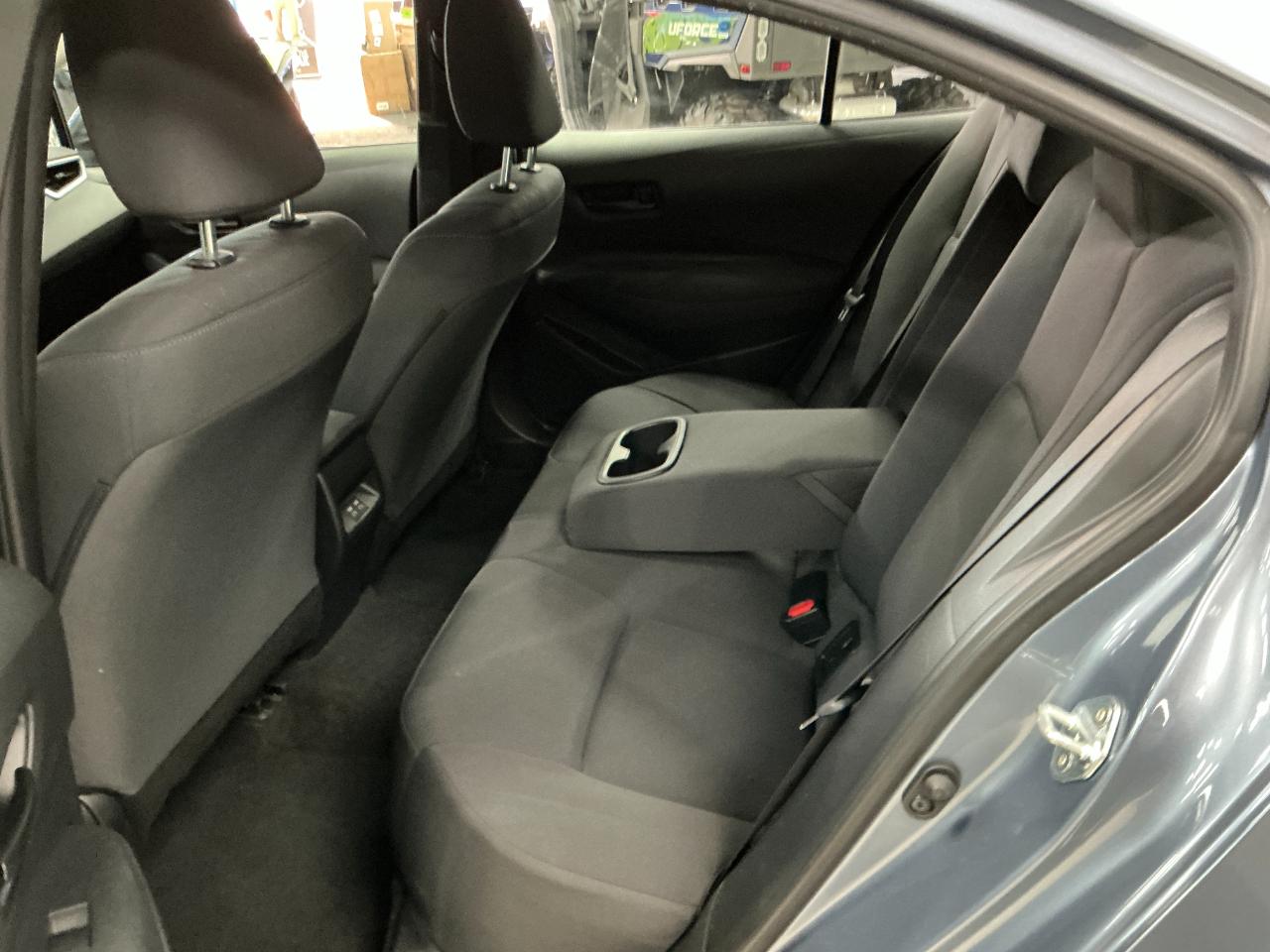 Toyota Corolla LE CVT (Natl) 2024