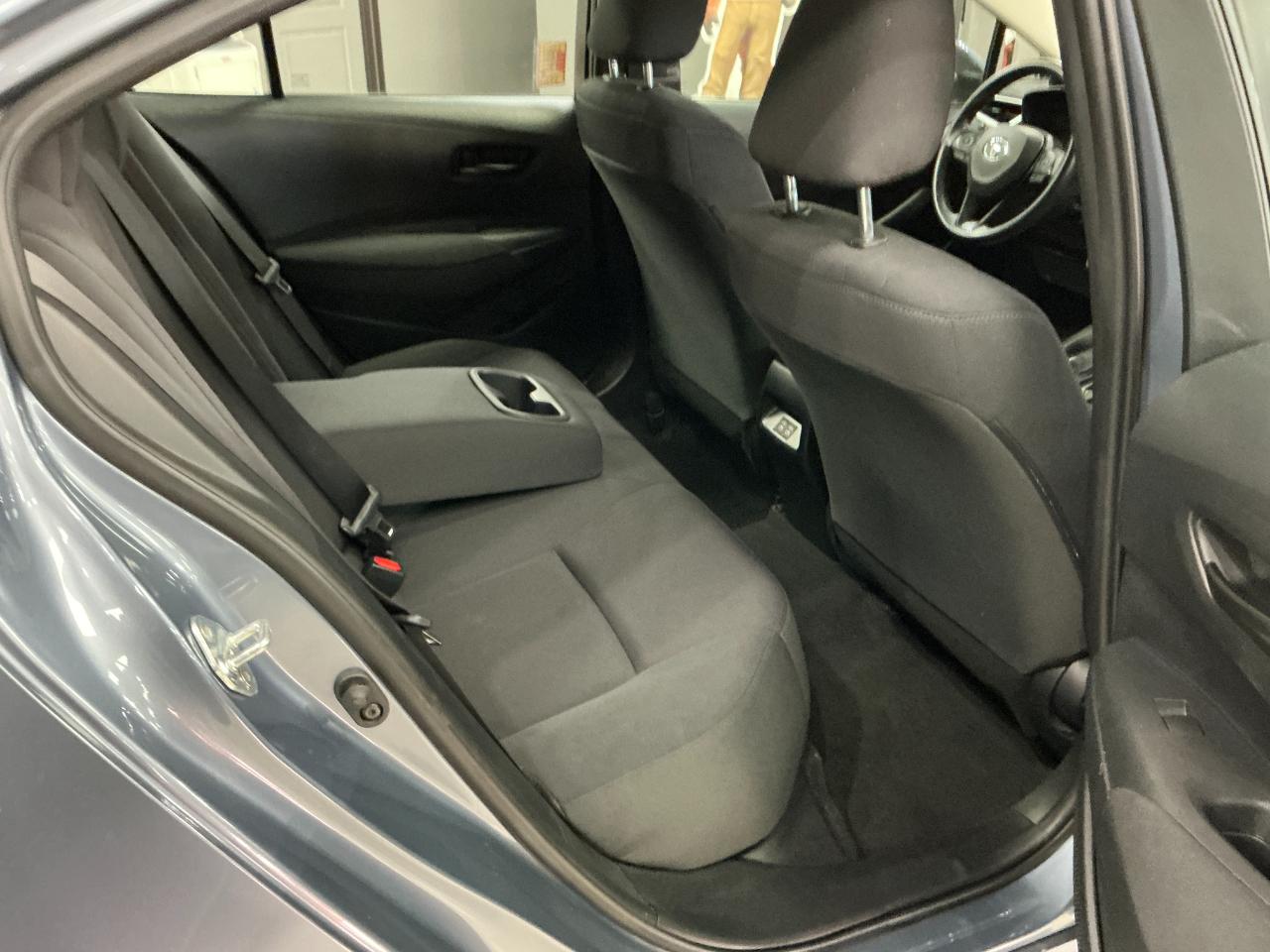 Toyota Corolla LE CVT (Natl) 2024