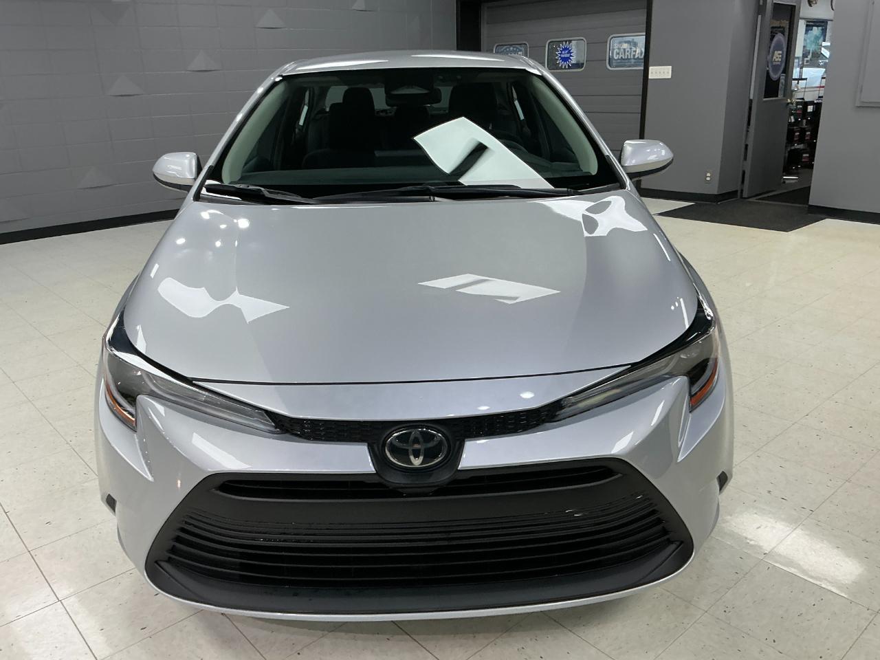 Toyota Corolla LE CVT (Natl) 2025