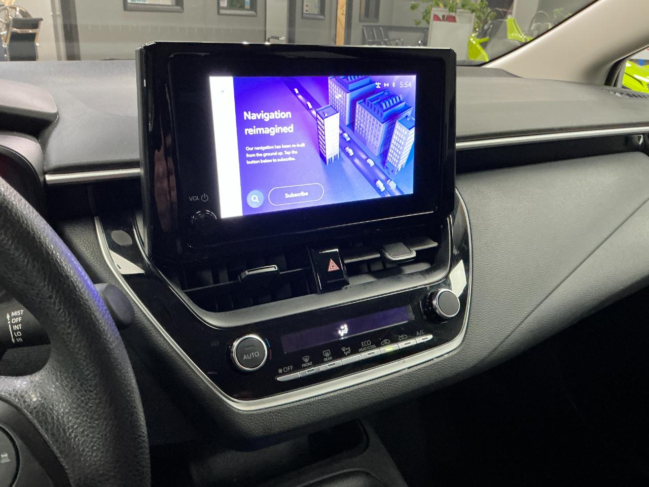 Toyota Corolla LE CVT (Natl) 2025