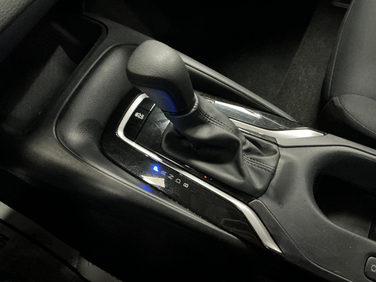 Toyota Corolla LE CVT (Natl) 2025