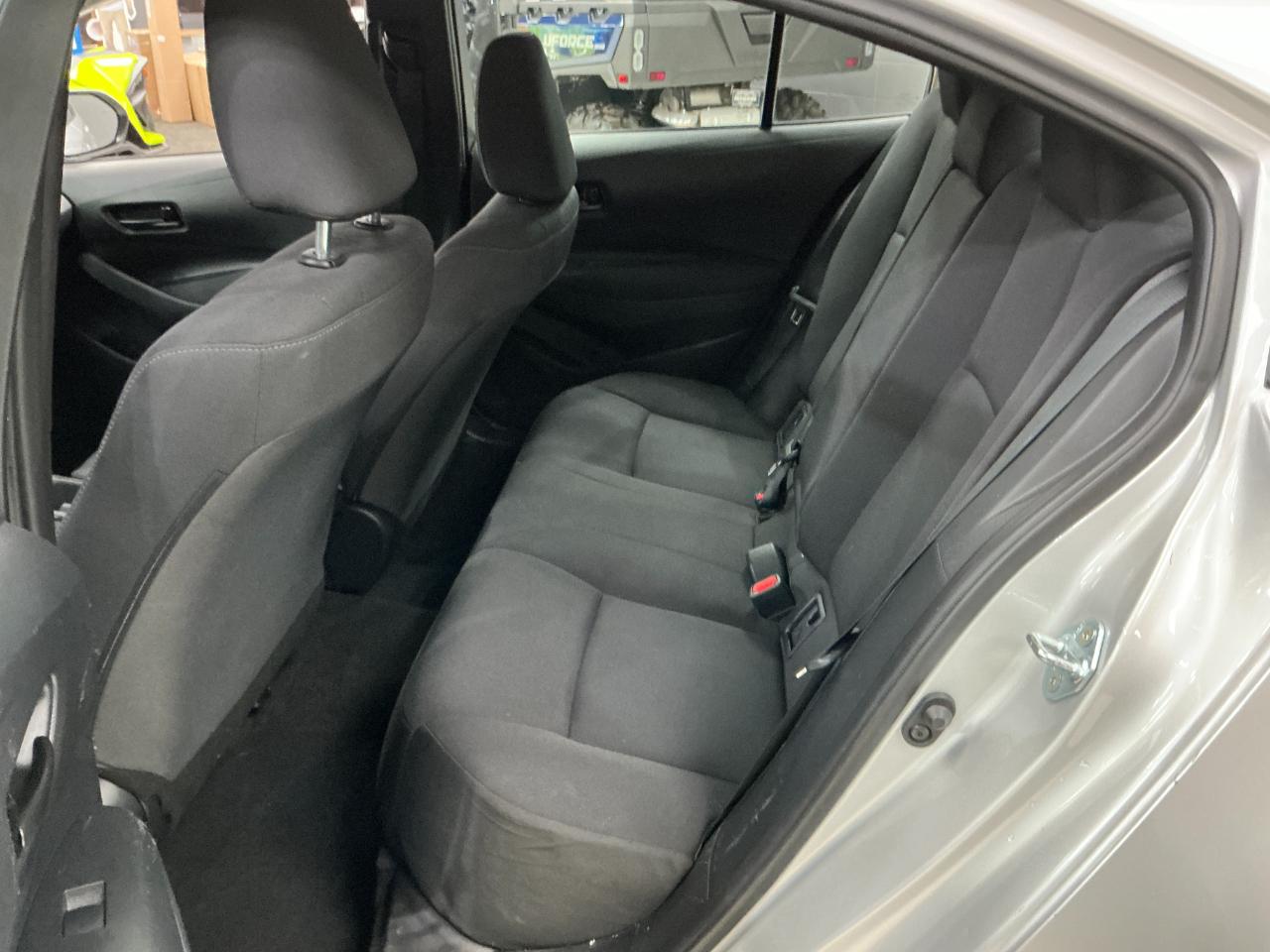 Toyota Corolla LE CVT (Natl) 2025