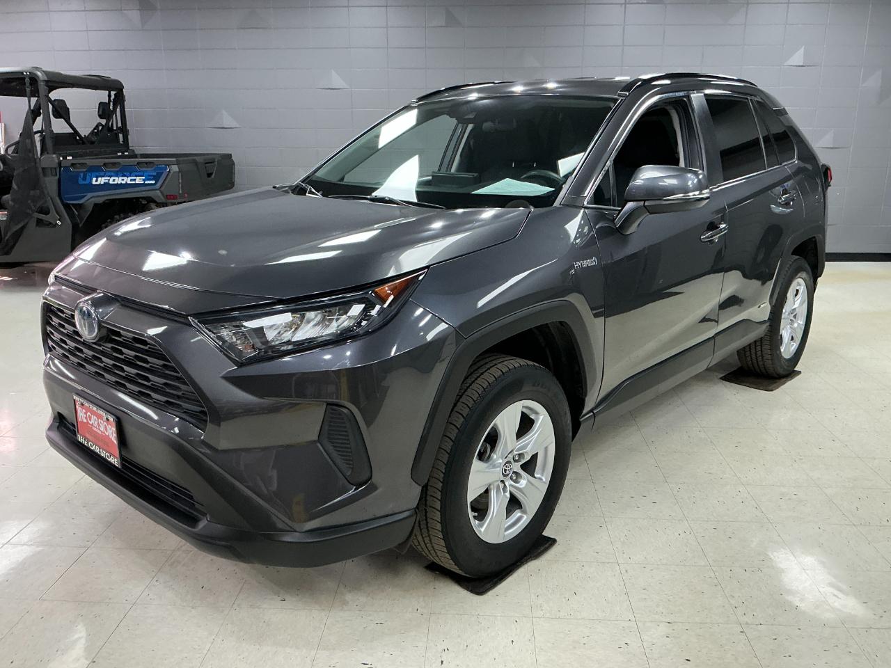 Toyota RAV4 Hybrid LE AWD (Natl) 2019