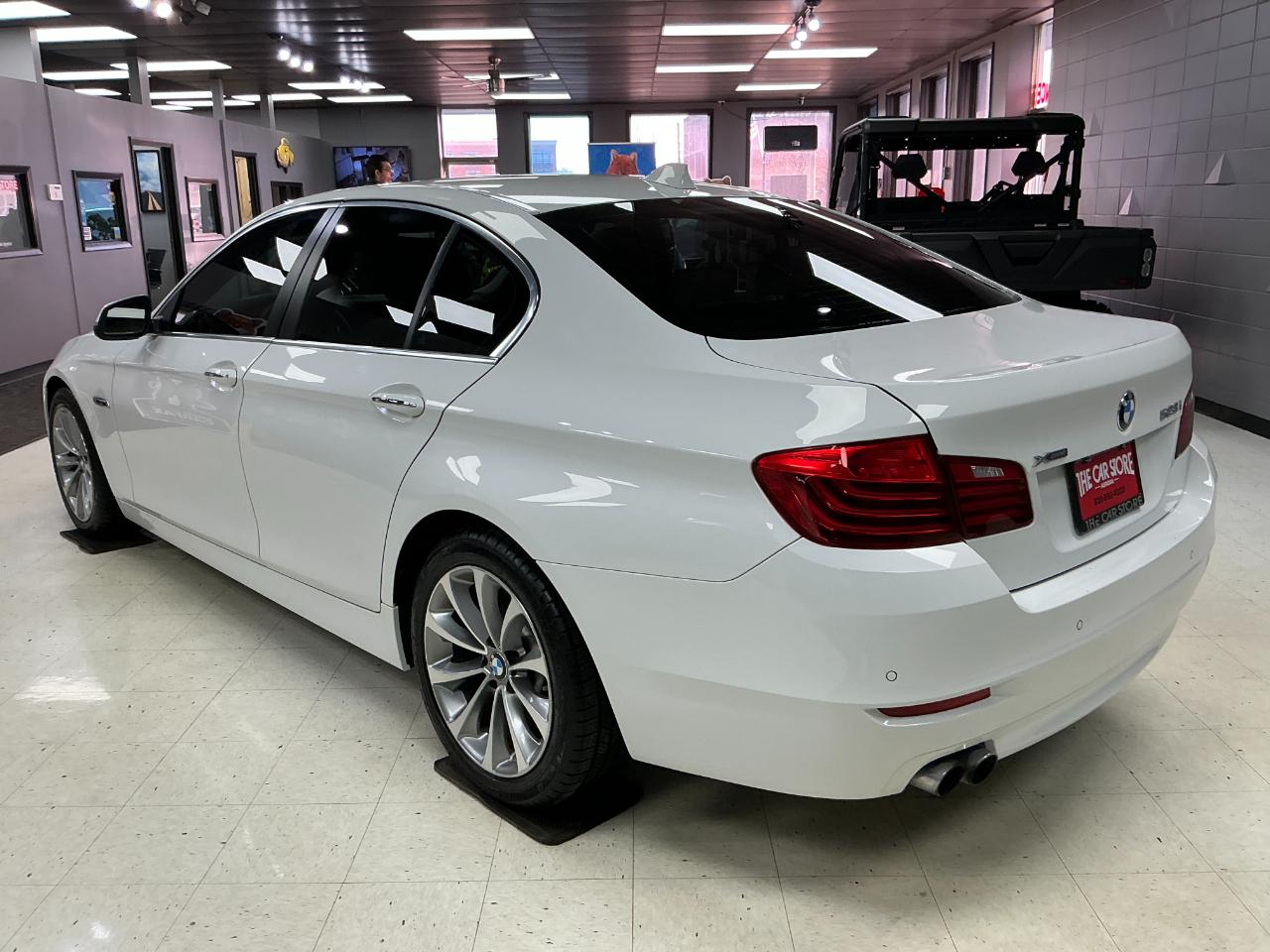 BMW 5 Series 4dr Sdn 528i xDrive AWD 2016