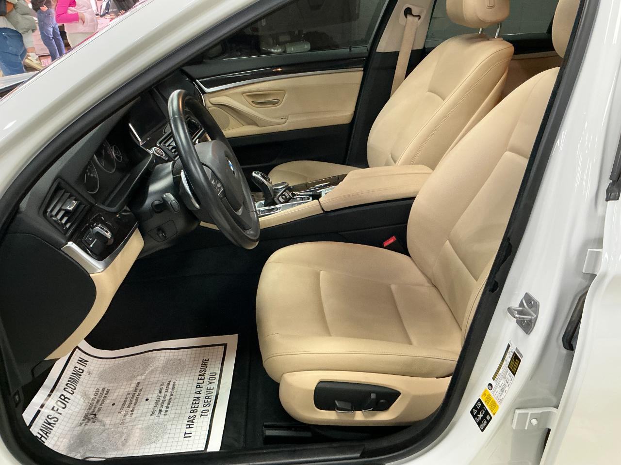 BMW 5 Series 4dr Sdn 528i xDrive AWD 2016