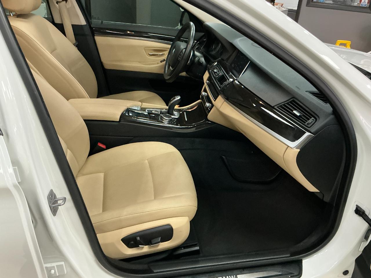 BMW 5 Series 4dr Sdn 528i xDrive AWD 2016