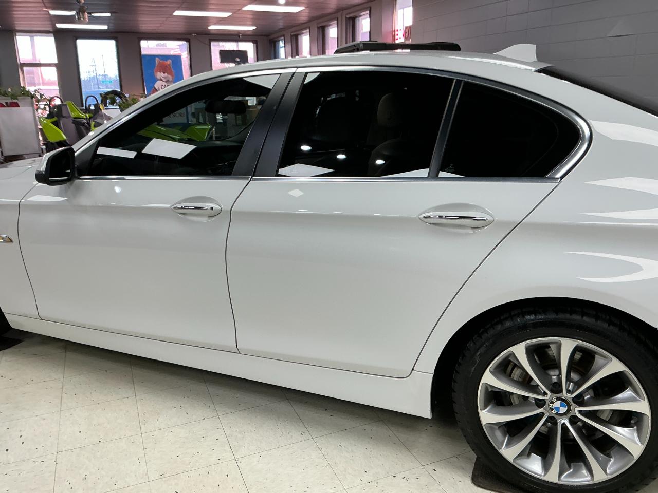 BMW 5 Series 4dr Sdn 528i xDrive AWD 2016