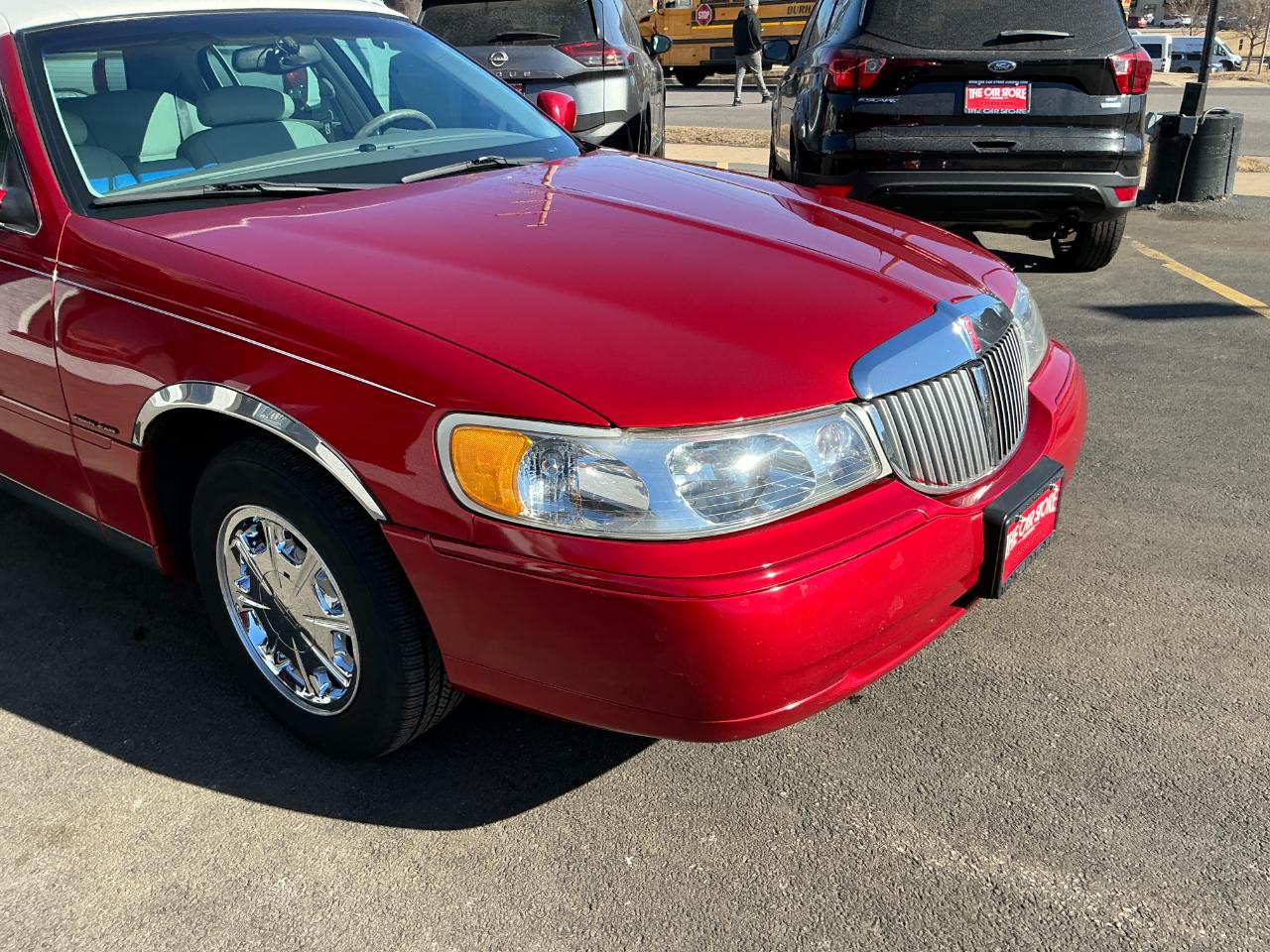 Lincoln Town Car 4dr Sdn Signature 1998
