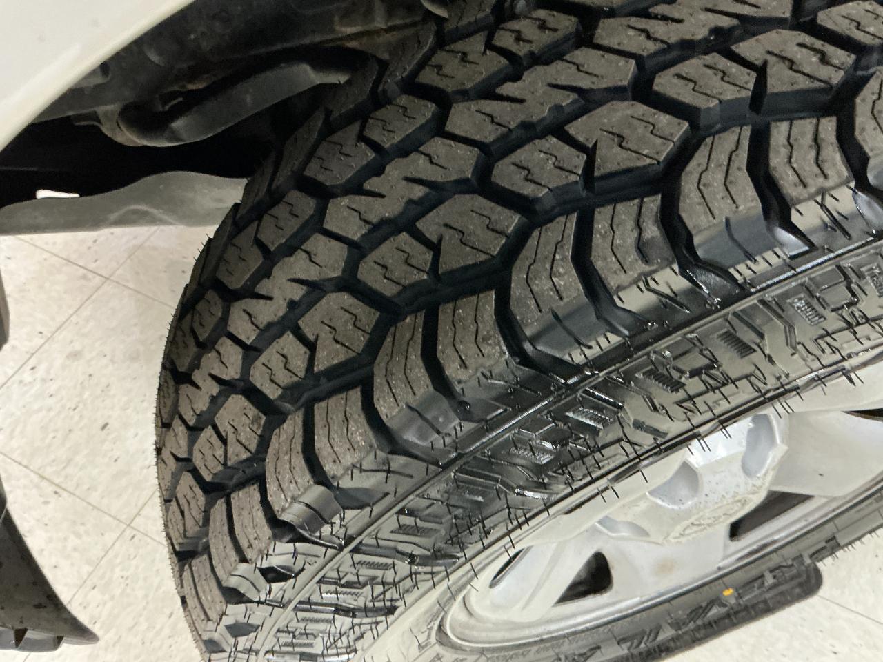 Toyota Tacoma 4WD SR Access Cab 6' Bed I4 AT (Natl) 2022