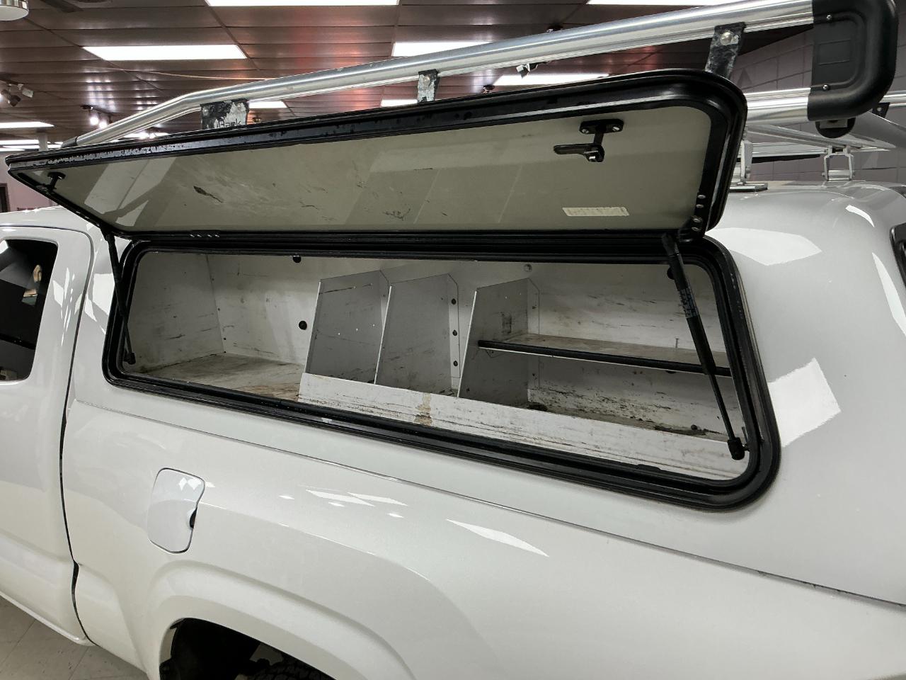 Toyota Tacoma 4WD SR Access Cab 6' Bed I4 AT (Natl) 2022