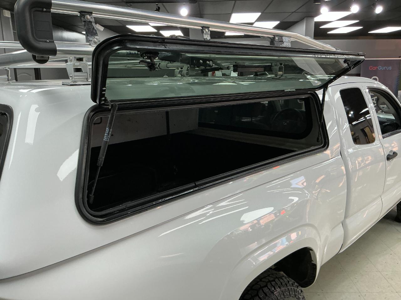 Toyota Tacoma 4WD SR Access Cab 6' Bed I4 AT (Natl) 2022