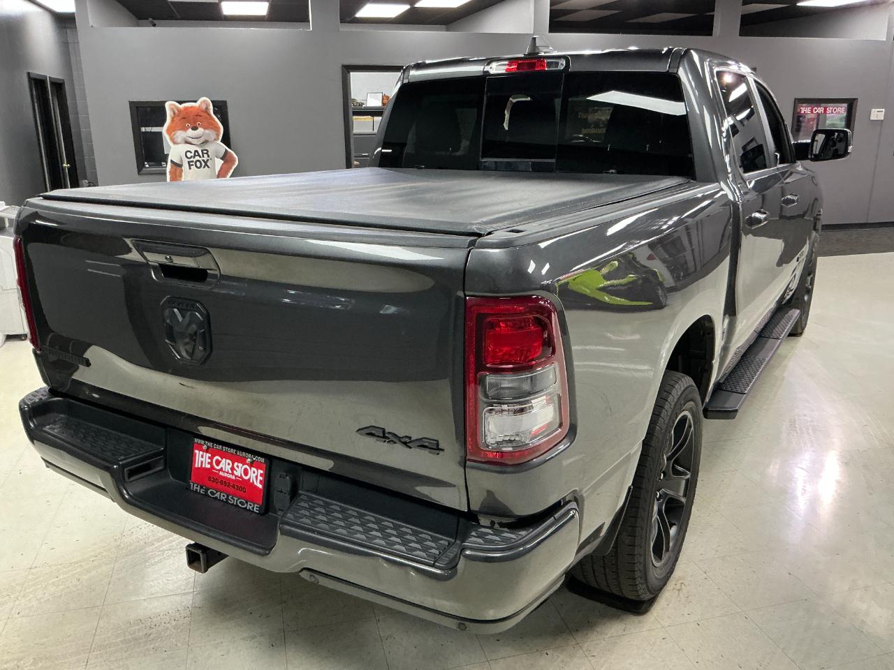 RAM 1500 Big Horn 4x4 Crew Cab 5'7" Box 2020