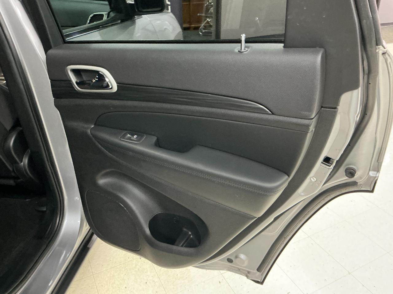 Jeep Grand Cherokee Laredo E 4x2 2021