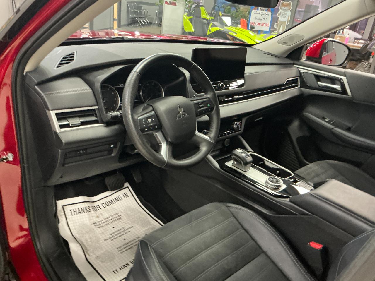 Mitsubishi Outlander SE AWD 2025