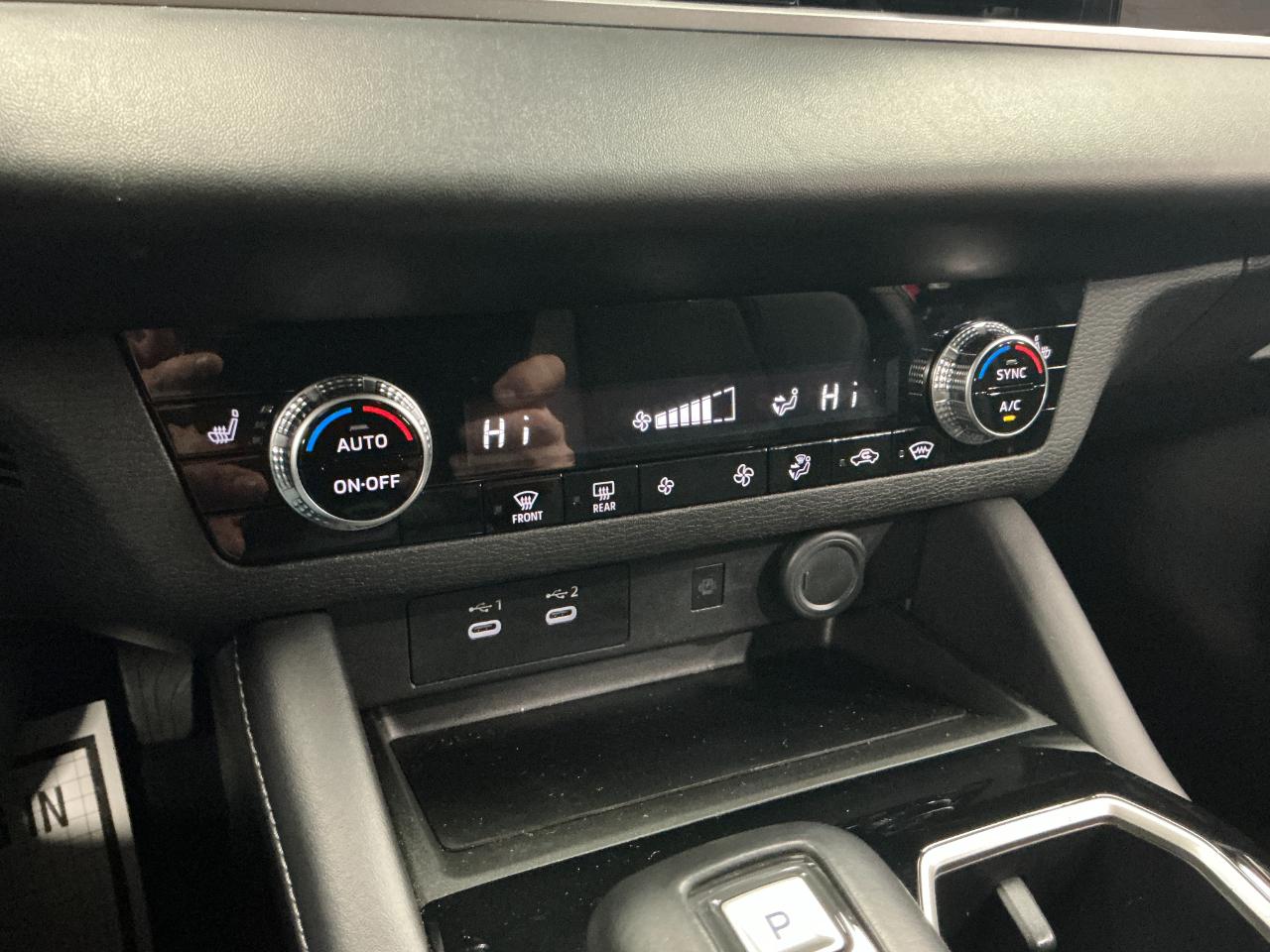 Mitsubishi Outlander SE AWD 2025