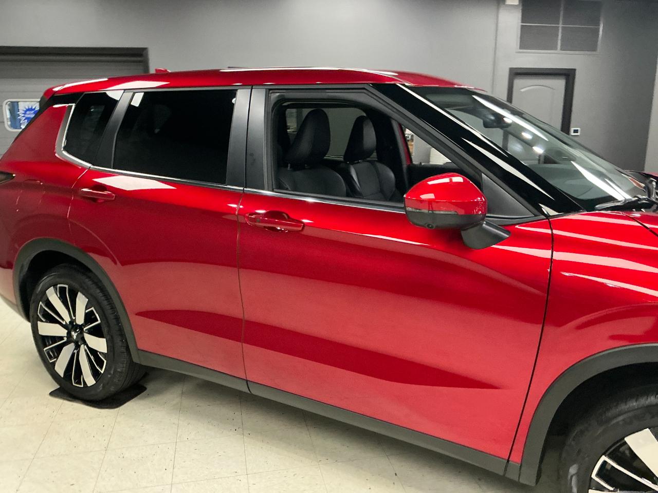 Mitsubishi Outlander SE AWD 2025