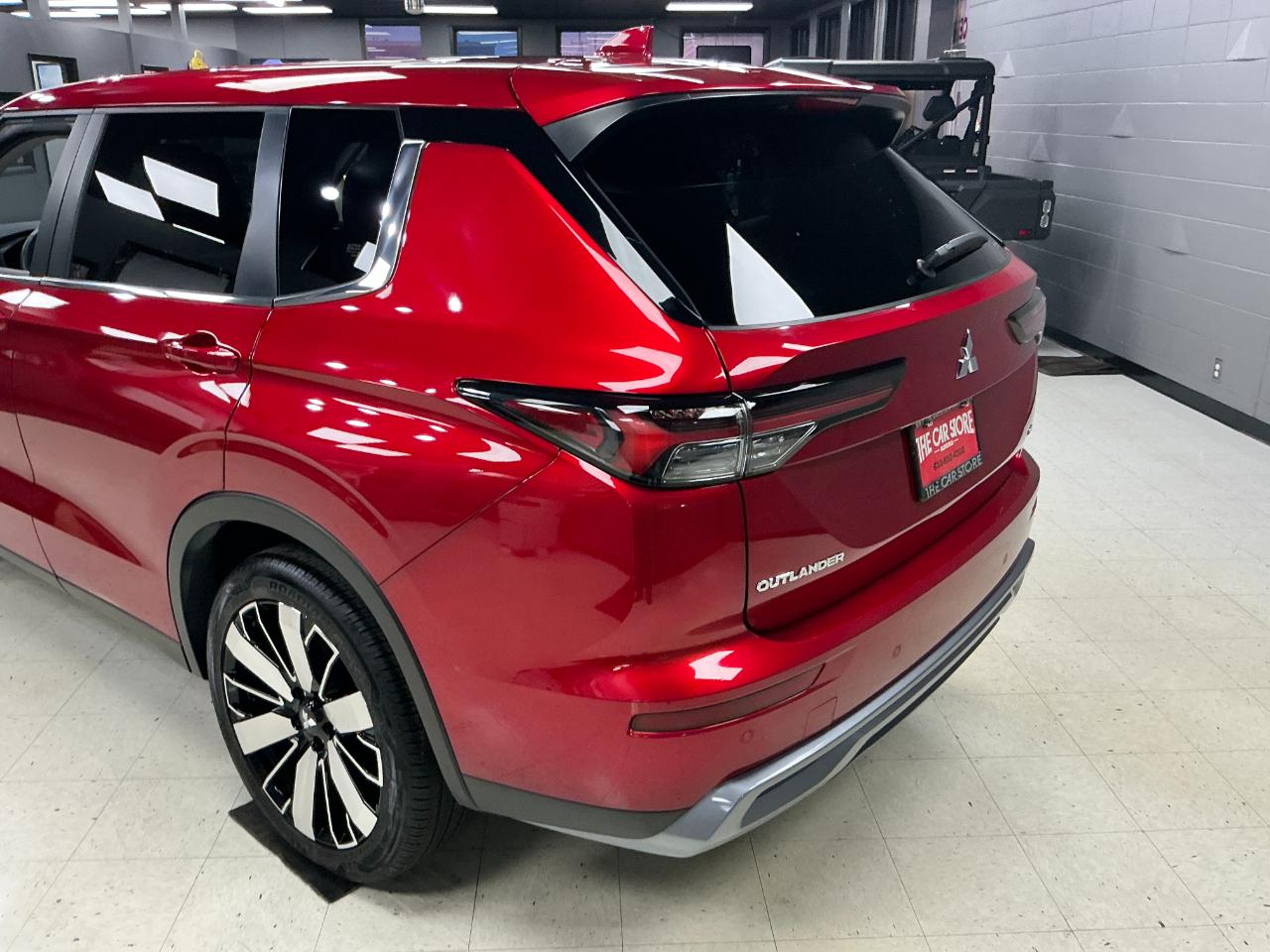 Mitsubishi Outlander SE AWD 2025