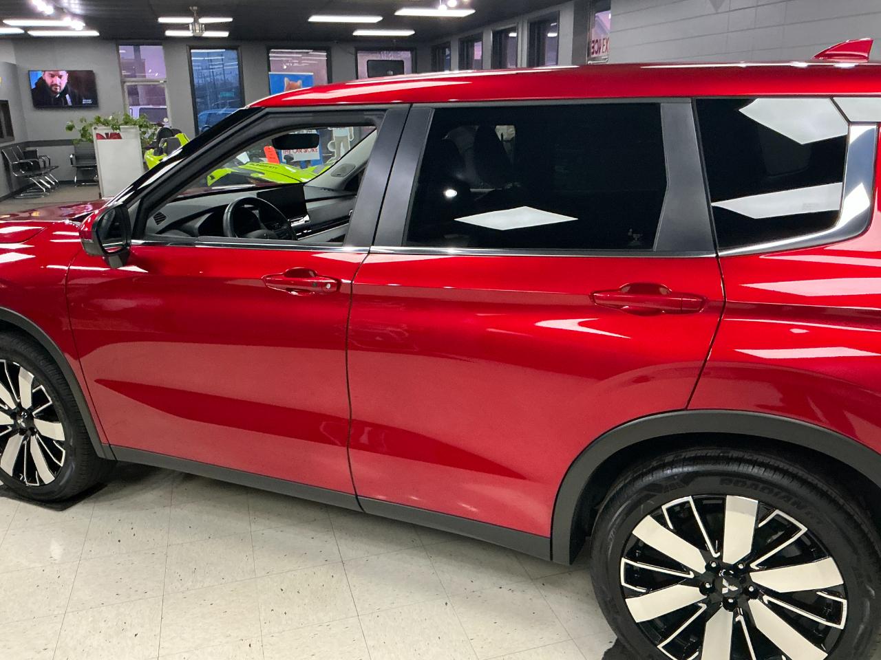 Mitsubishi Outlander SE AWD 2025