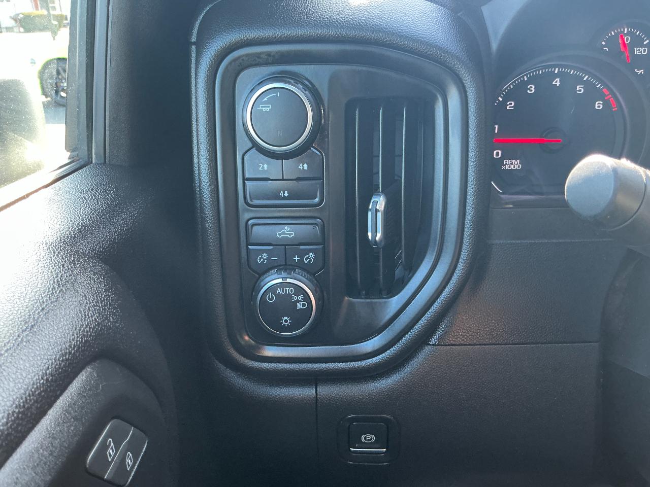 Chevrolet Silverado 2500HD 4WD Crew Cab 159" Work Truck 2022