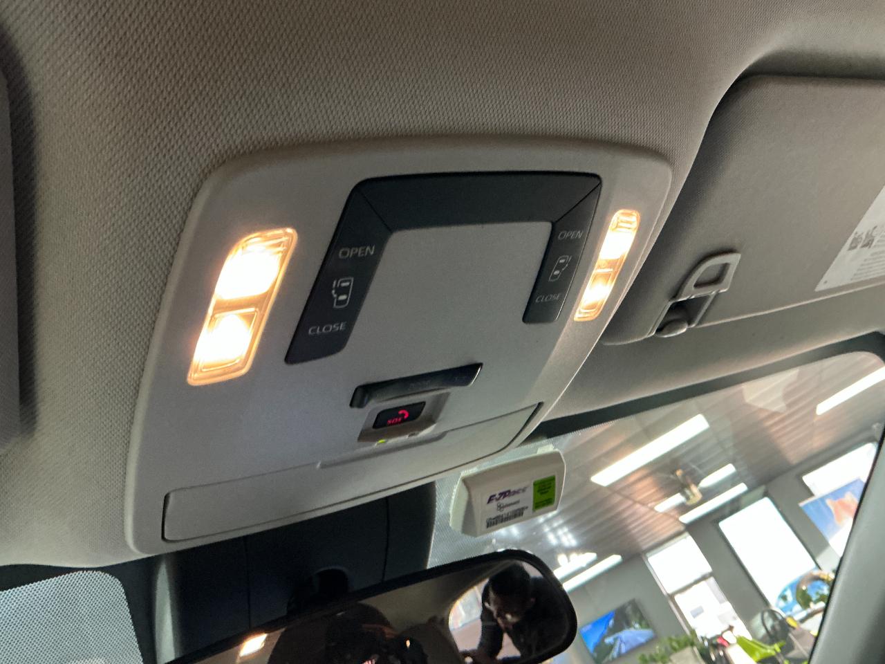 Toyota Sienna LE FWD 8-Passenger (Natl) 2022