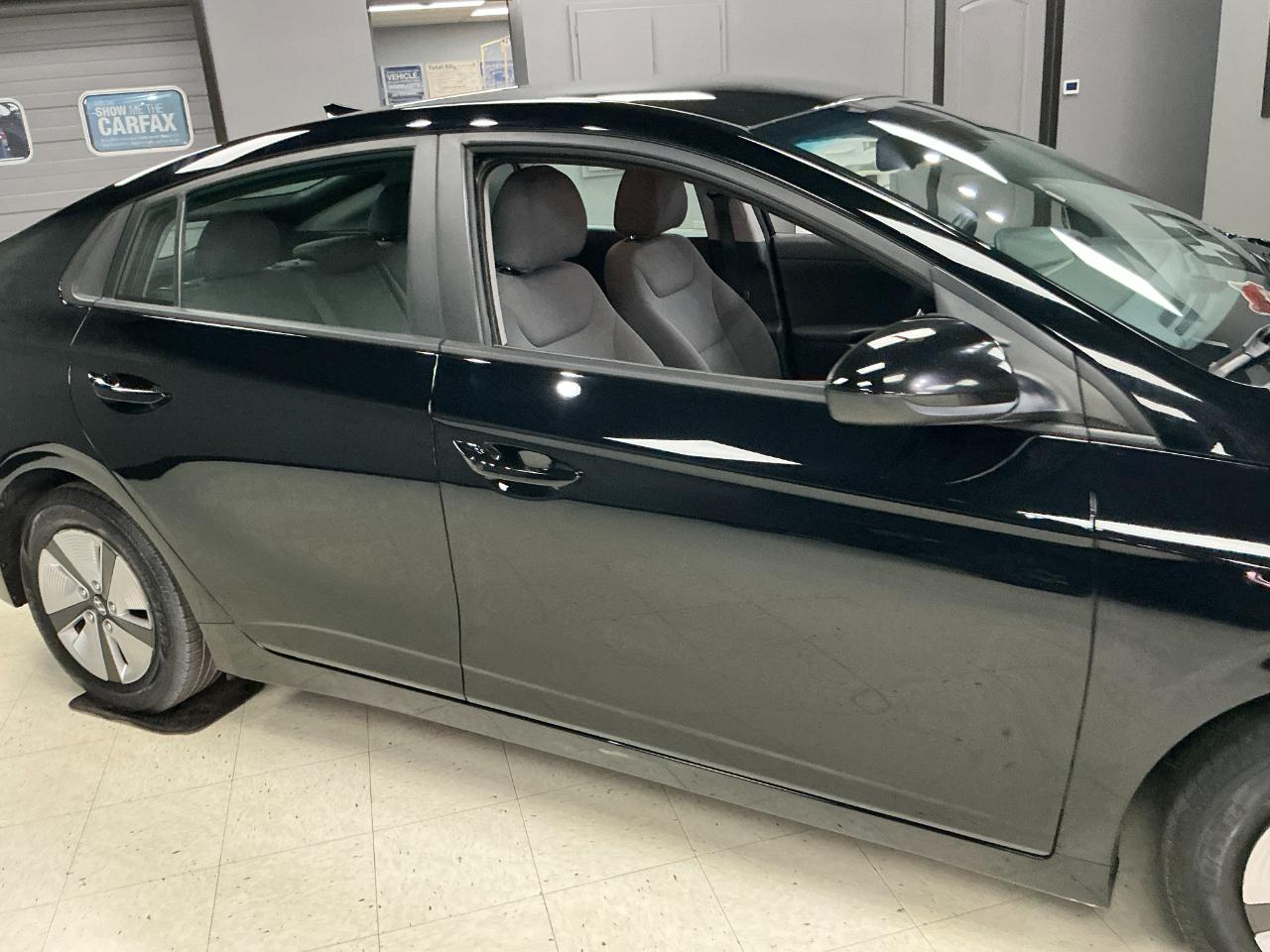 Hyundai Ioniq Hybrid Blue Hatchback 2021