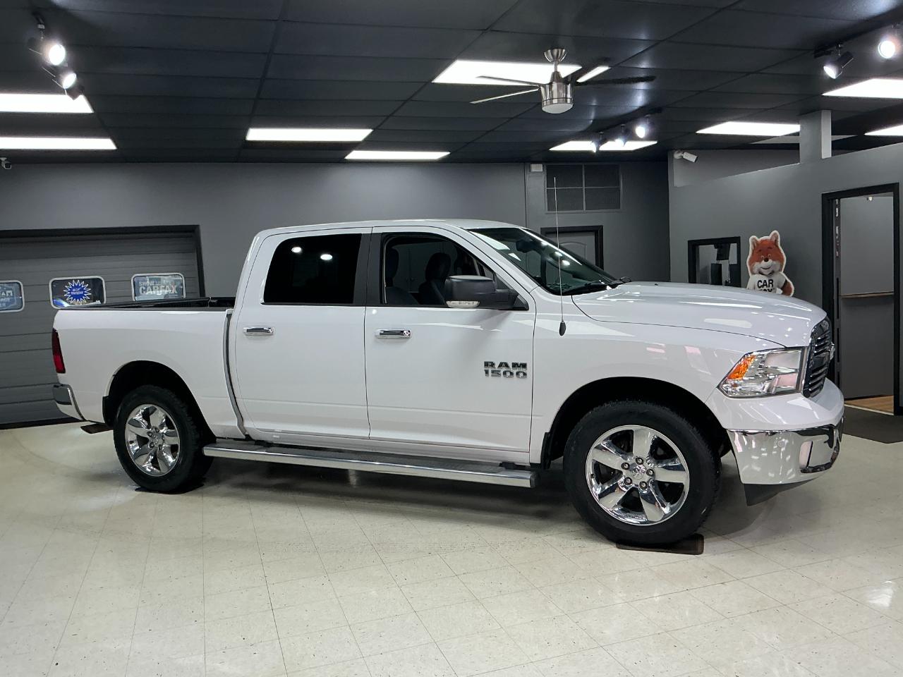 RAM 1500 4WD Crew Cab 140.5" Big Horn 2015