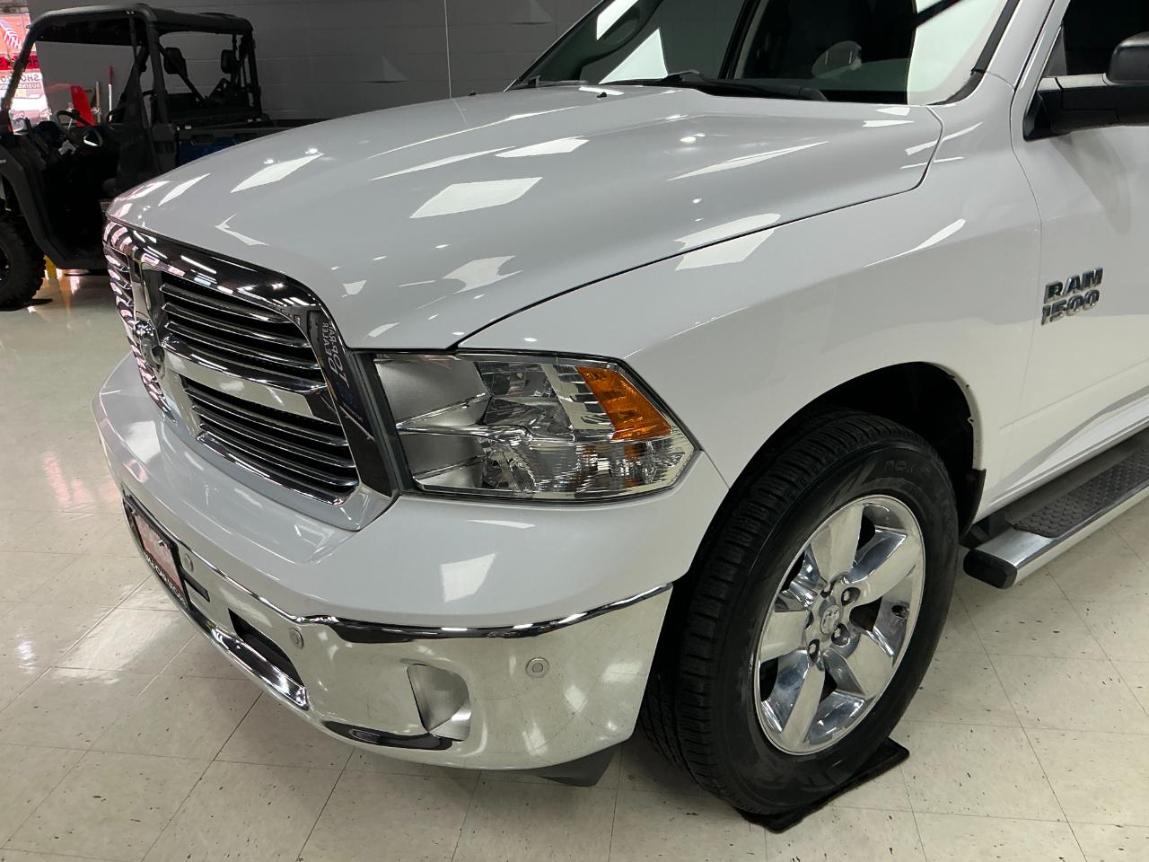 RAM 1500 4WD Crew Cab 140.5" Big Horn 2015