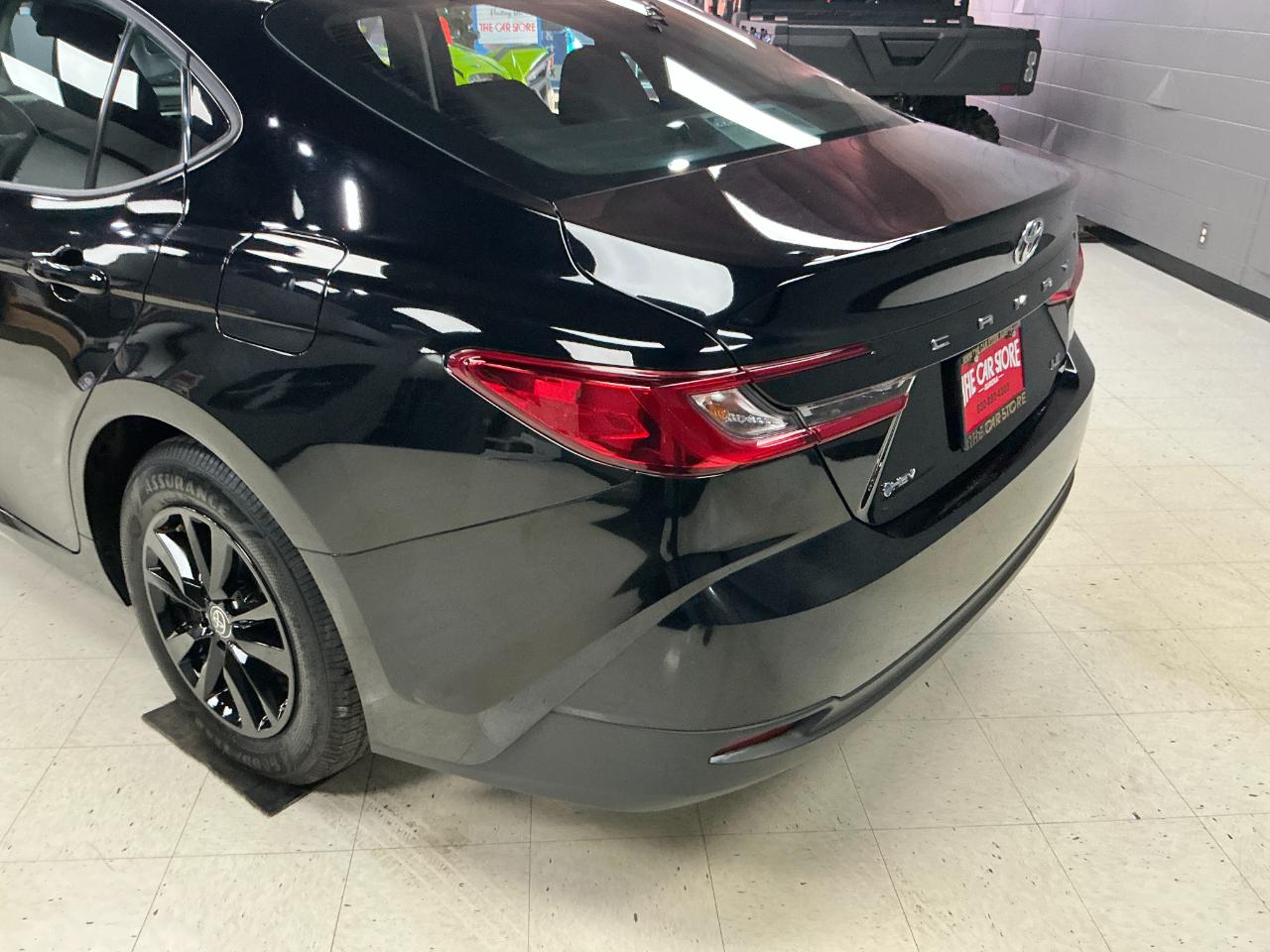 Toyota Camry LE (Natl) 2025