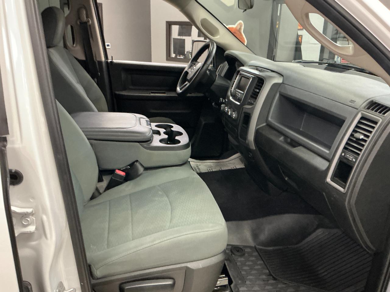 RAM 1500 Classic Express 4x4 Quad Cab 6'4" Box 2019