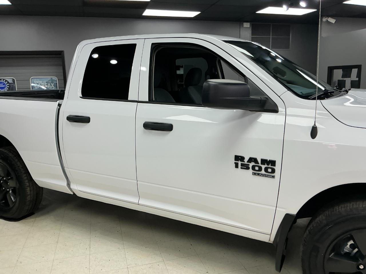 RAM 1500 Classic Express 4x4 Quad Cab 6'4" Box 2019
