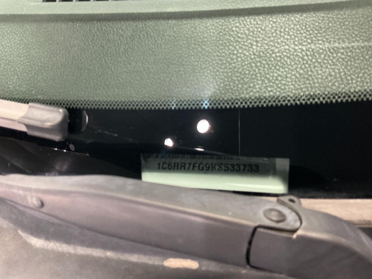 RAM 1500 Classic Express 4x4 Quad Cab 6'4" Box 2019