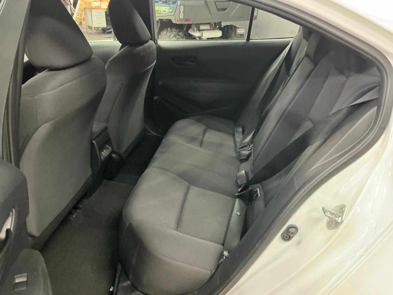 Toyota Corolla LE CVT (Natl) 2024