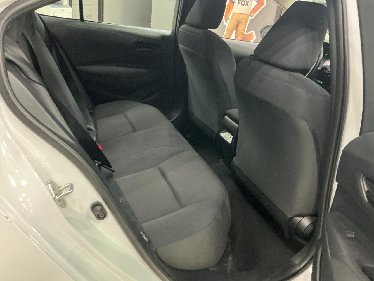 Toyota Corolla LE CVT (Natl) 2024