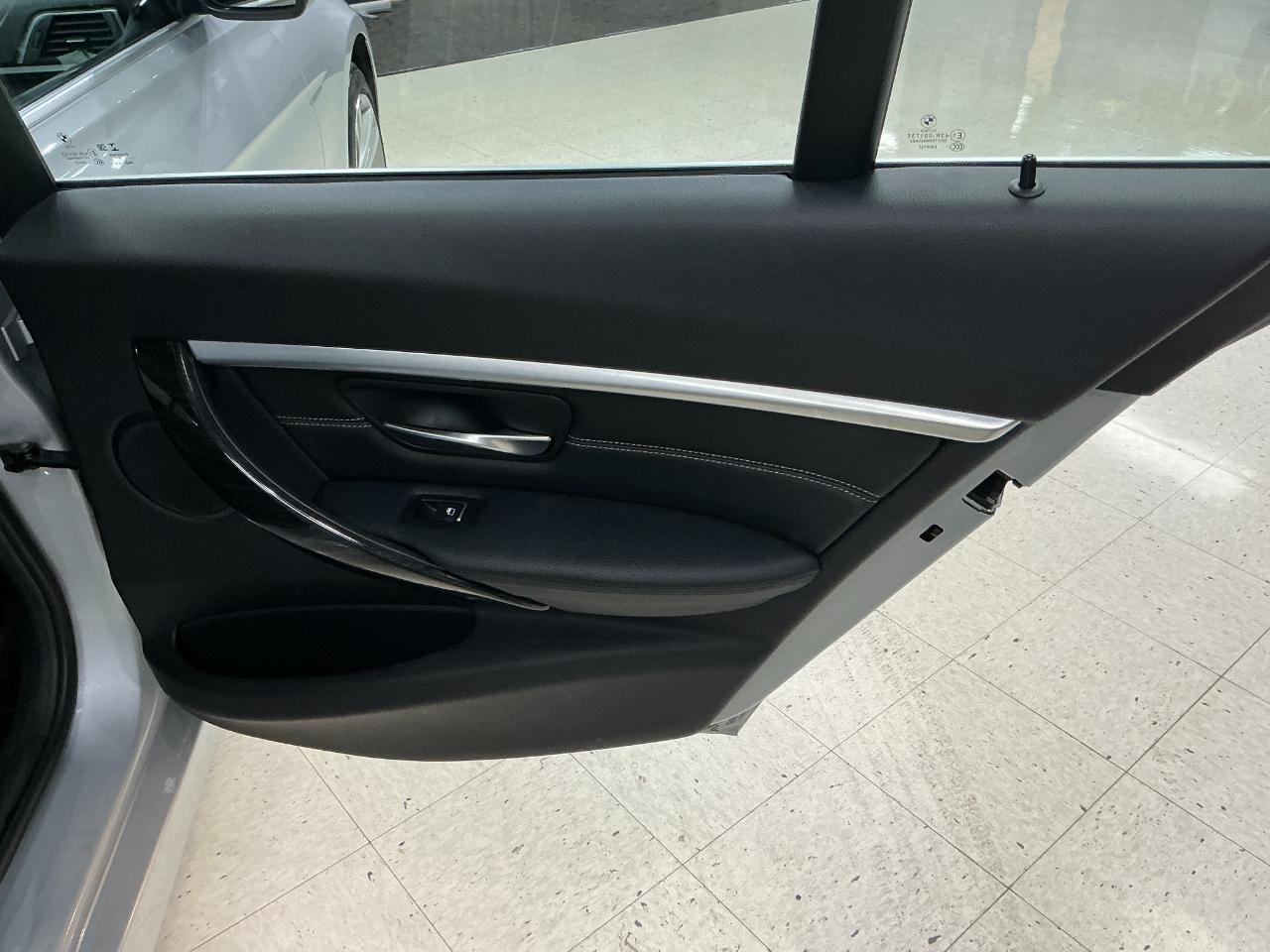 BMW 3 Series 330i xDrive Sedan South Africa 2018