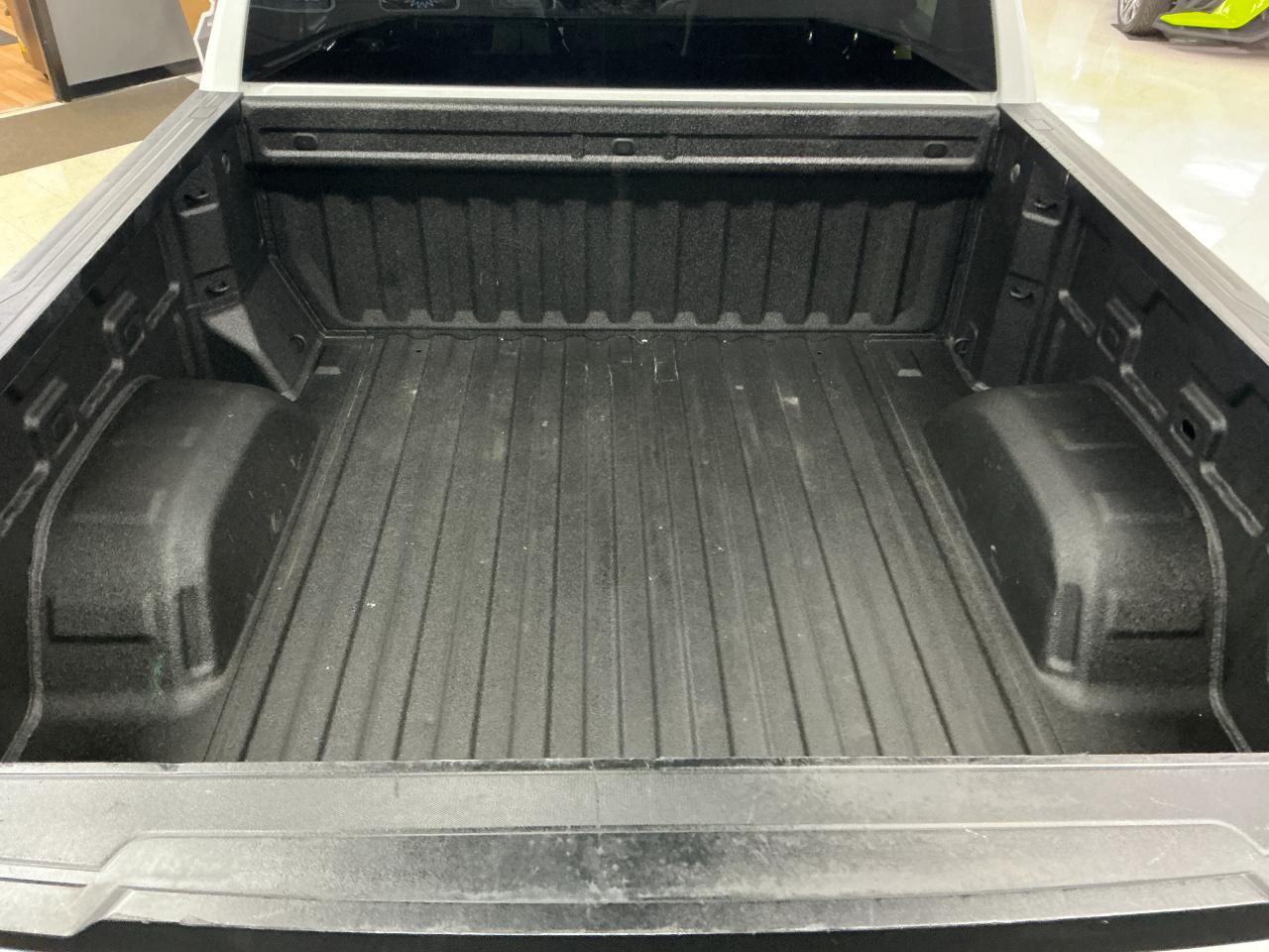 Chevrolet Silverado 1500 4WD Crew Cab 147" Work Truck 2023