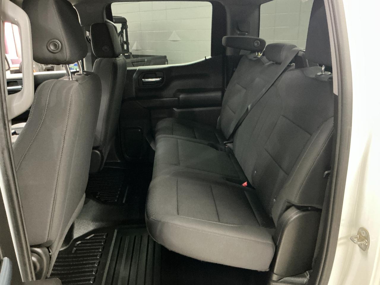 Chevrolet Silverado 1500 4WD Crew Cab 147" Work Truck 2023