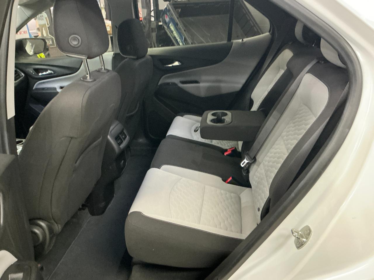 Chevrolet Equinox AWD 4dr LS w/1LS 2018