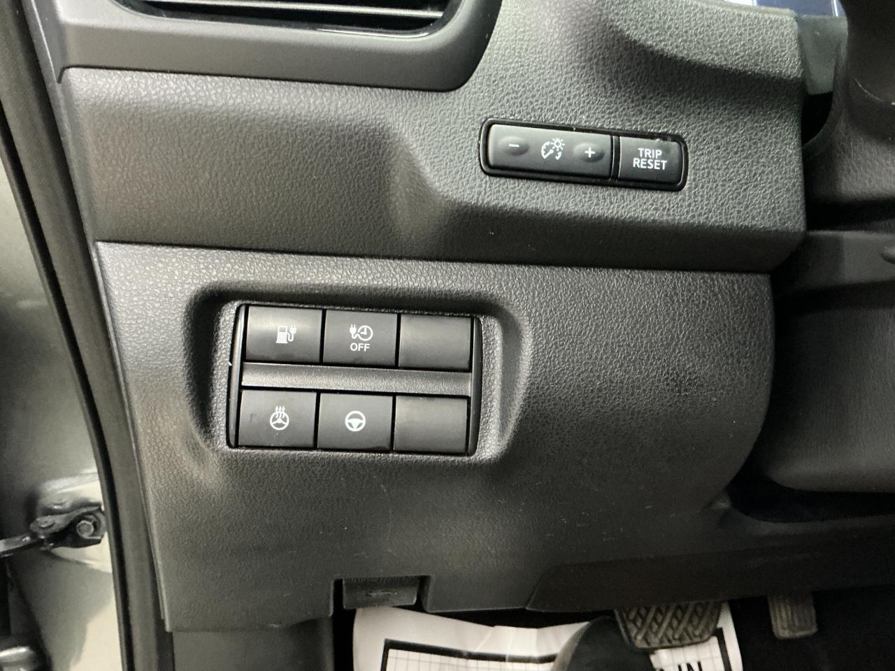 Nissan Leaf SV Hatchback 2020