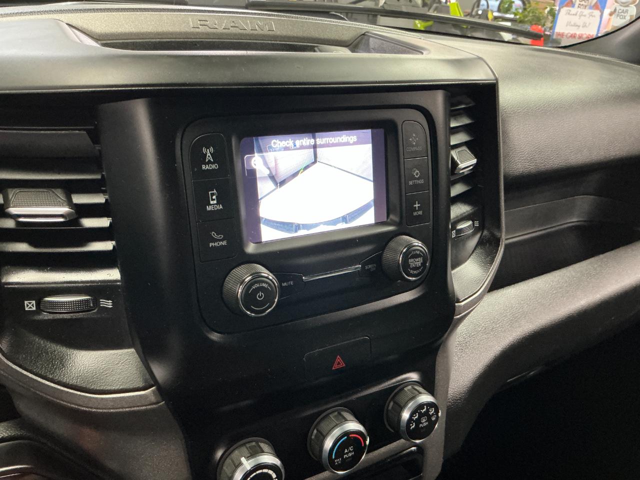 RAM 1500 Tradesman 4x4 Quad Cab 6'4" Box 2021