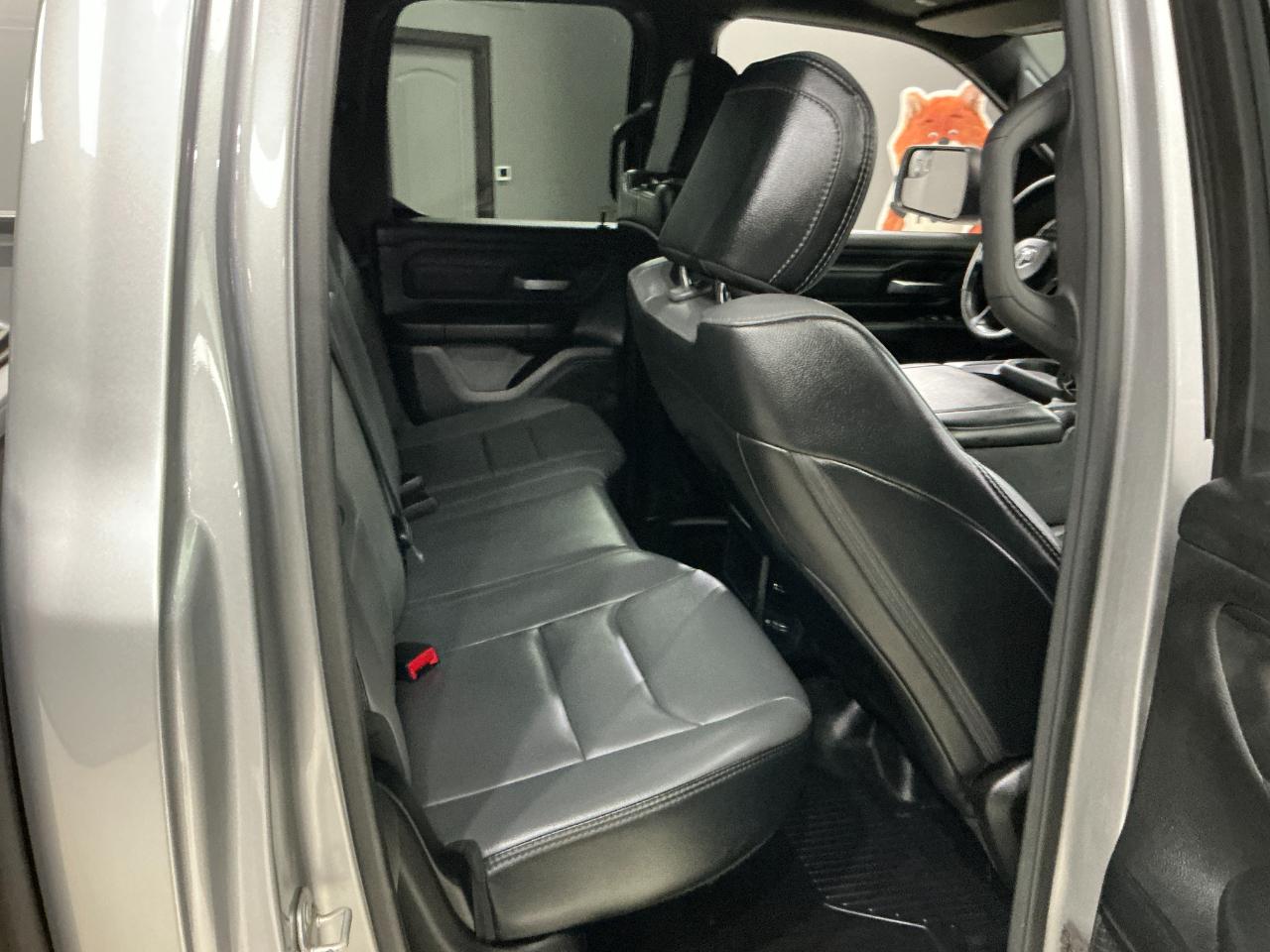 RAM 1500 Tradesman 4x4 Quad Cab 6'4" Box 2021