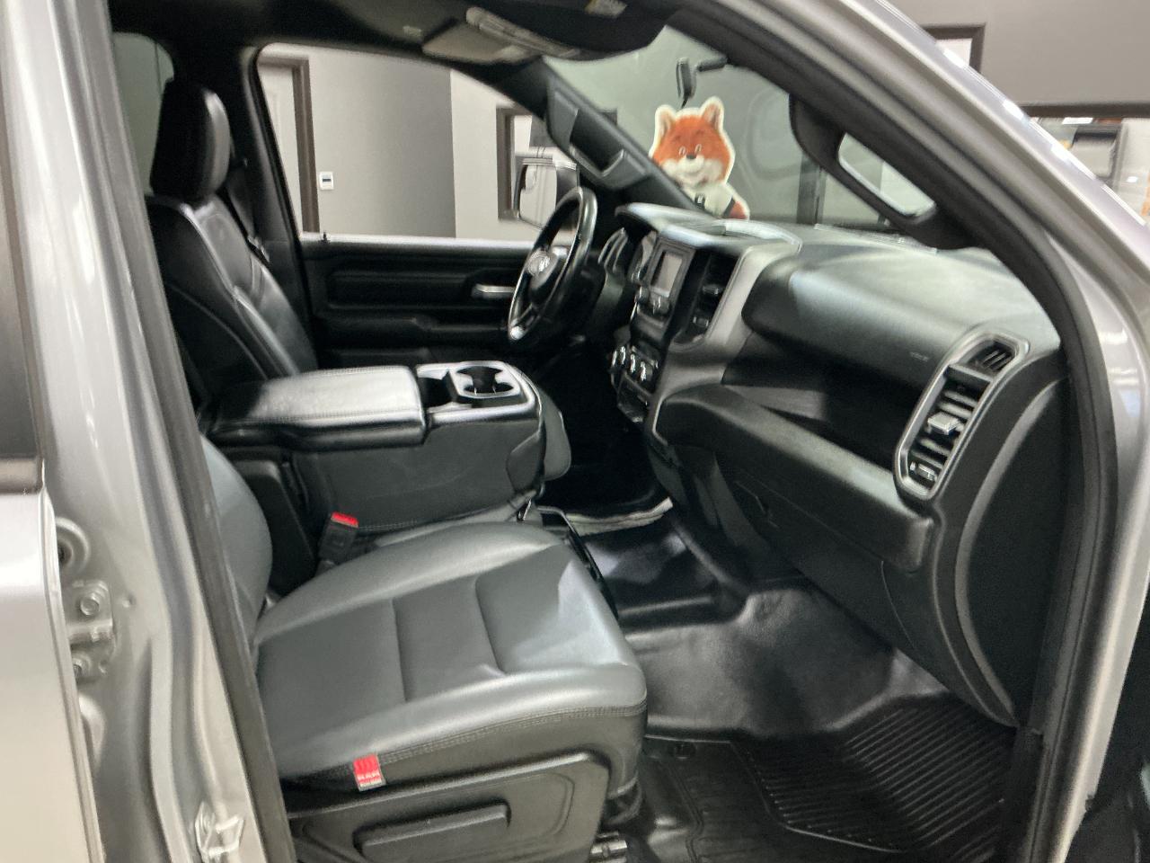 RAM 1500 Tradesman 4x4 Quad Cab 6'4" Box 2021
