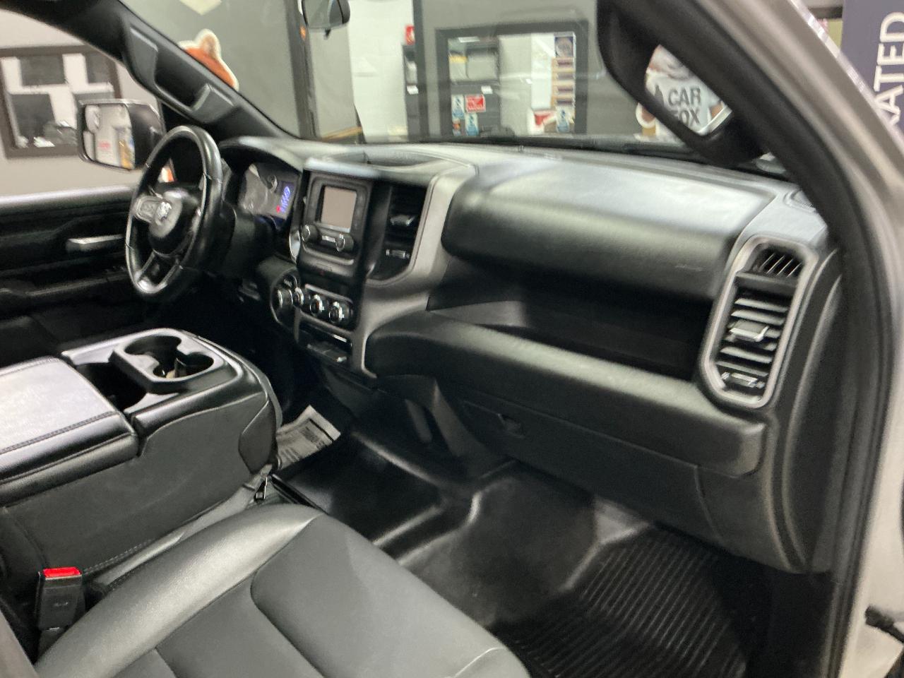 RAM 1500 Tradesman 4x4 Quad Cab 6'4" Box 2021