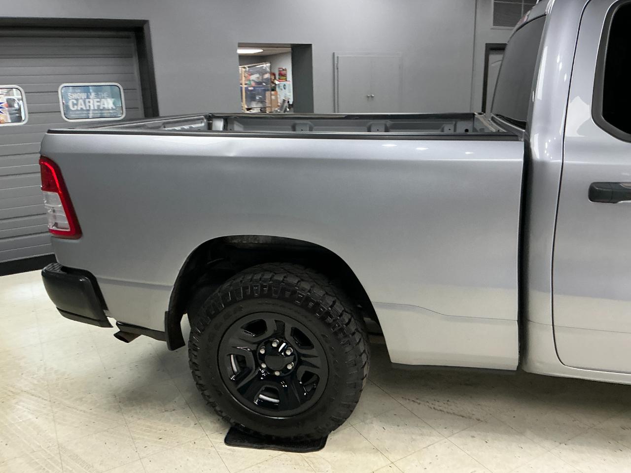 RAM 1500 Tradesman 4x4 Quad Cab 6'4" Box 2021