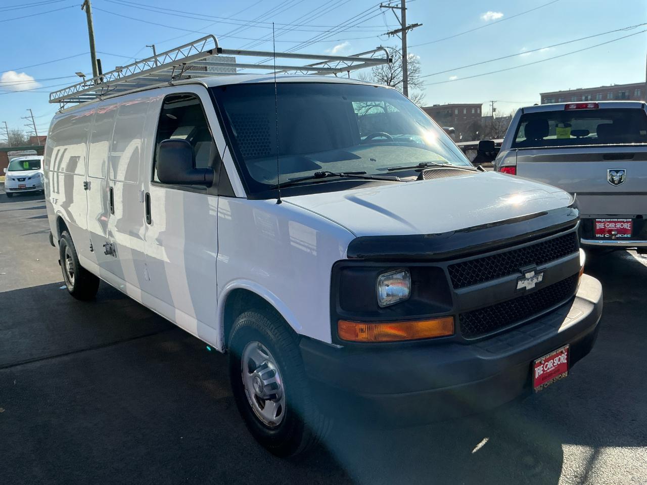 Chevrolet Express Cargo Van RWD 3500 155" 2015