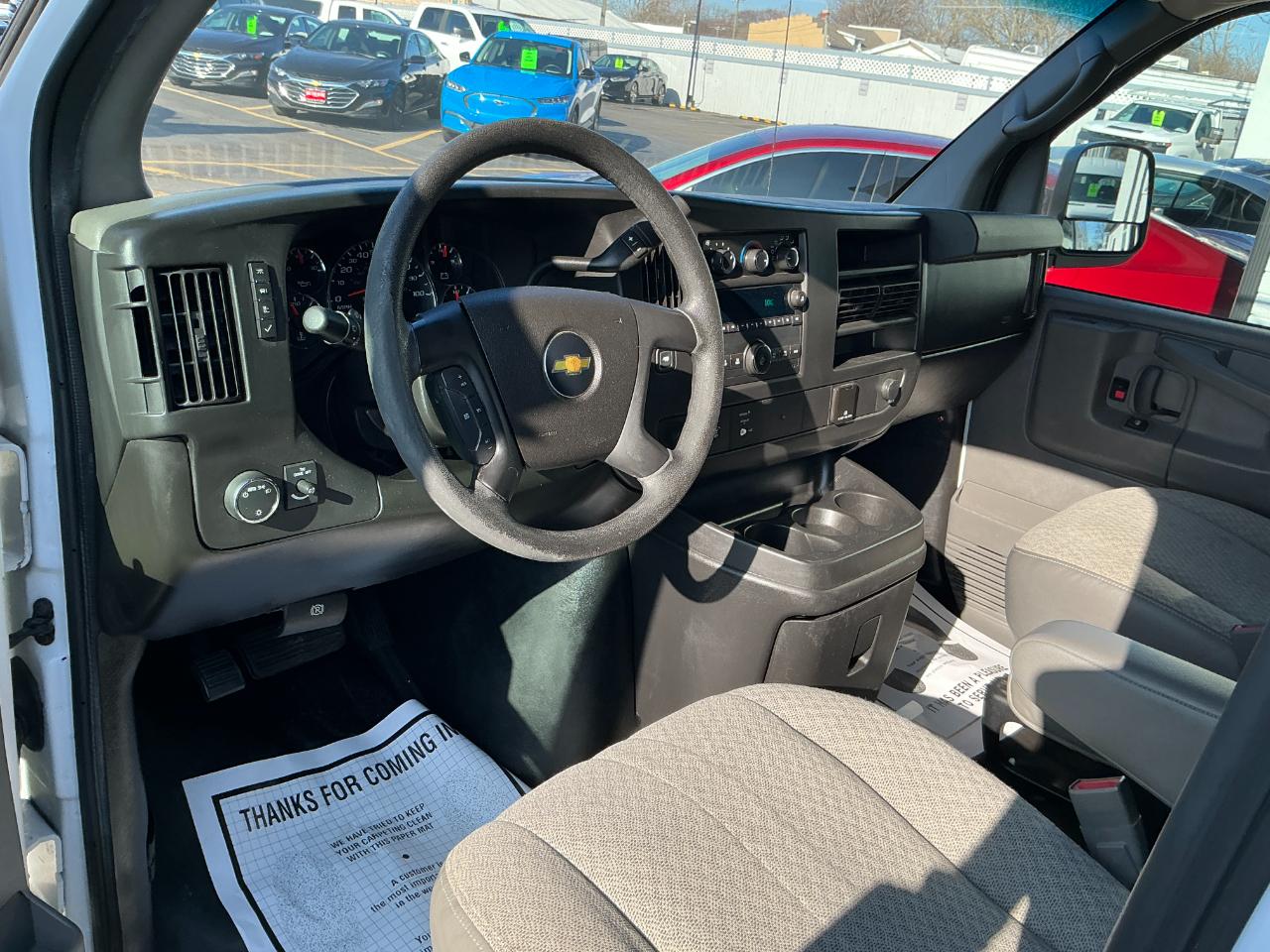 Chevrolet Express Cargo Van RWD 3500 155" 2015