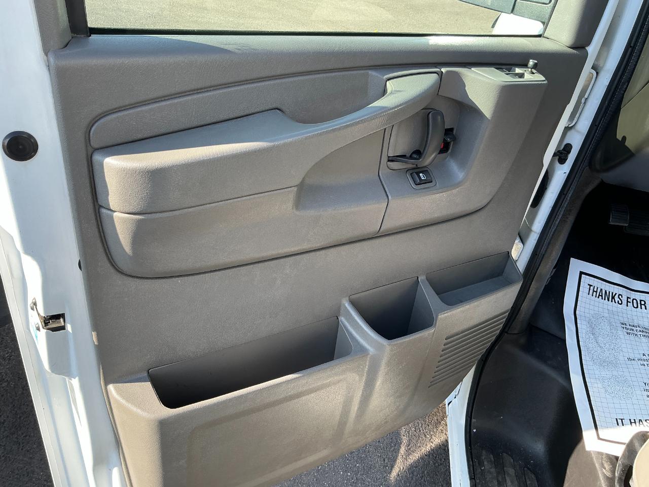 Chevrolet Express Cargo Van RWD 3500 155" 2015