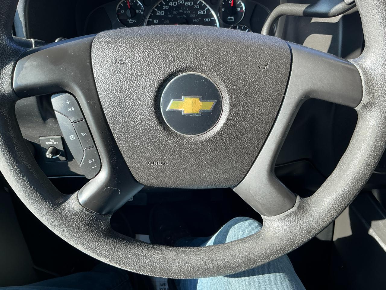 Chevrolet Express Cargo Van RWD 3500 155" 2015