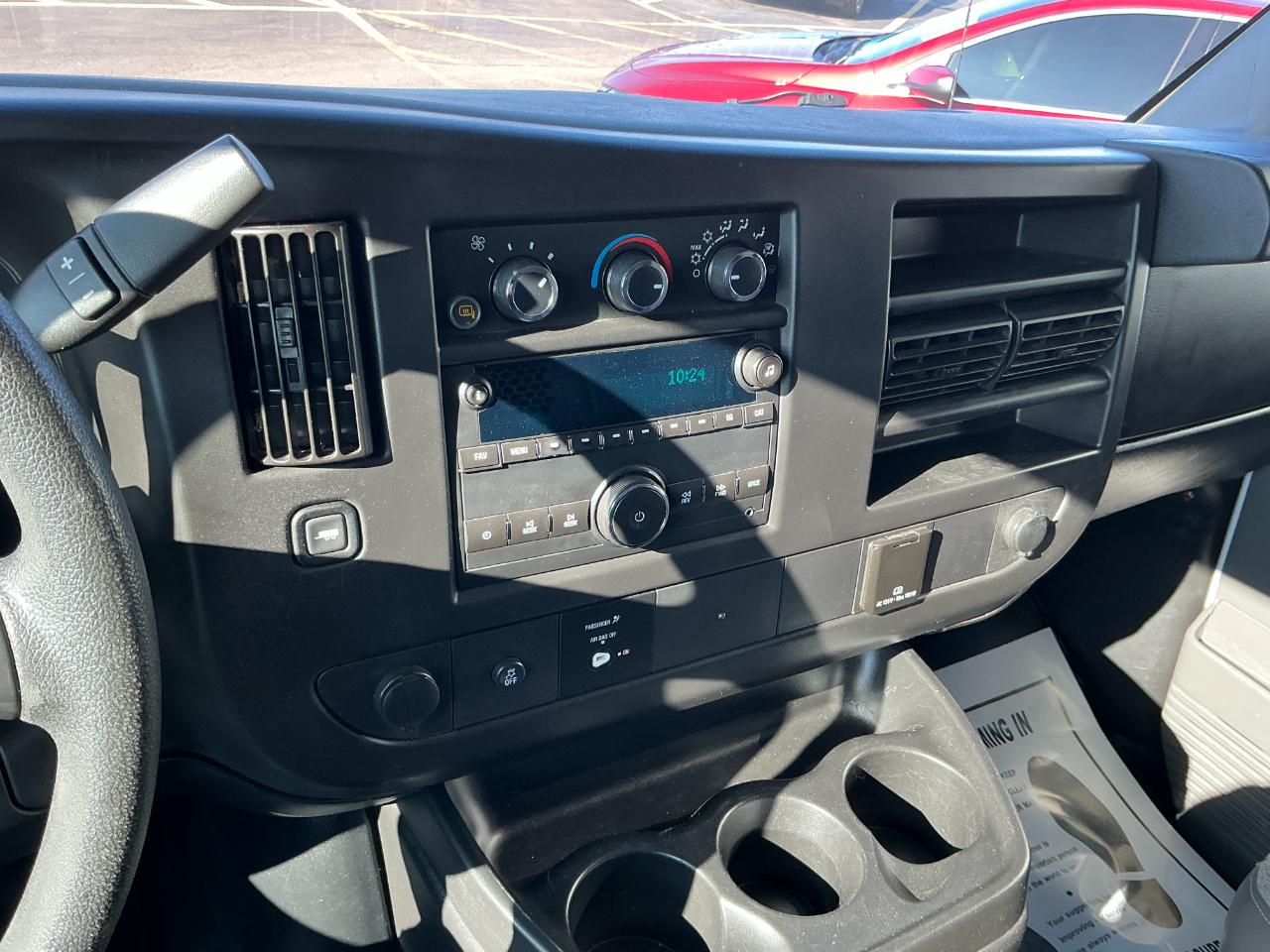 Chevrolet Express Cargo Van RWD 3500 155" 2015